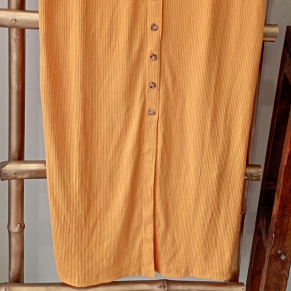 Forever 21 Ribbed Maxi Dress - Picture 4 of 13